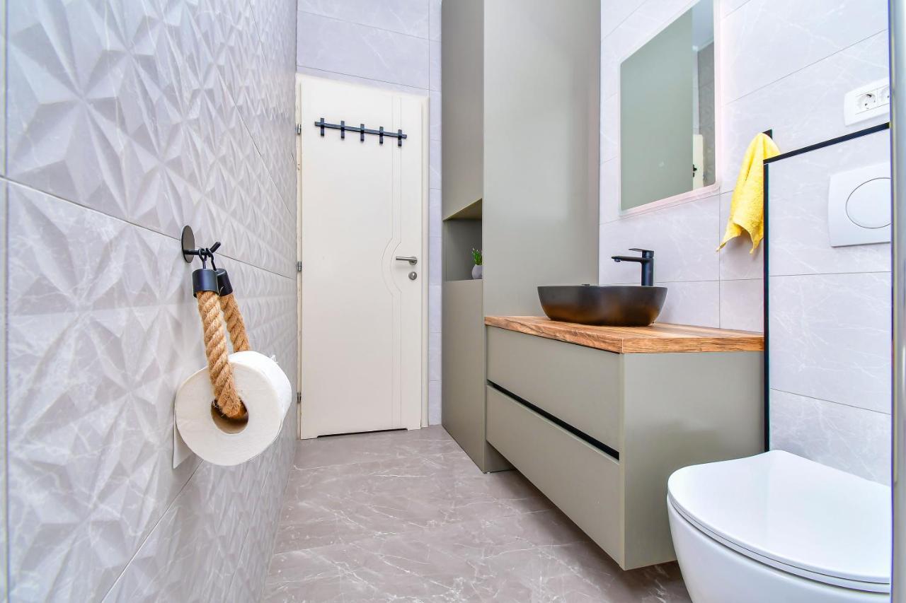 Apartment Ela Omiš Zewnętrze zdjęcie