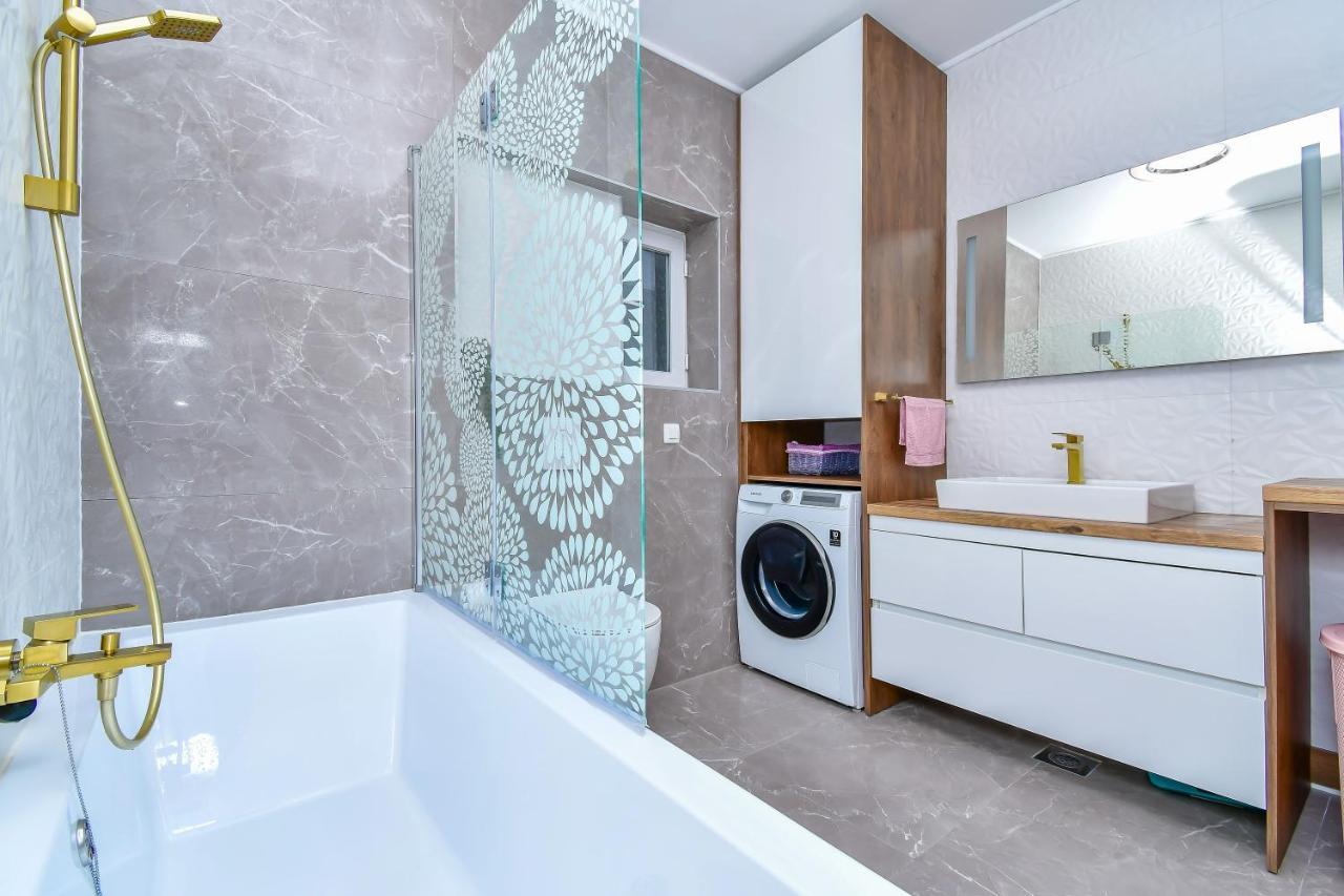 Apartment Ela Omiš Zewnętrze zdjęcie