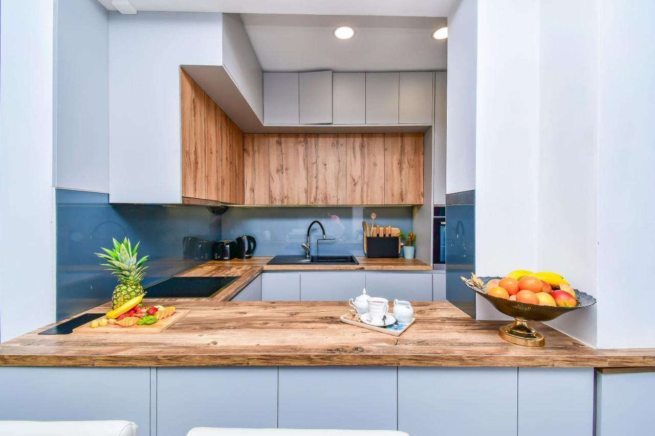 Apartment Ela Omiš Zewnętrze zdjęcie