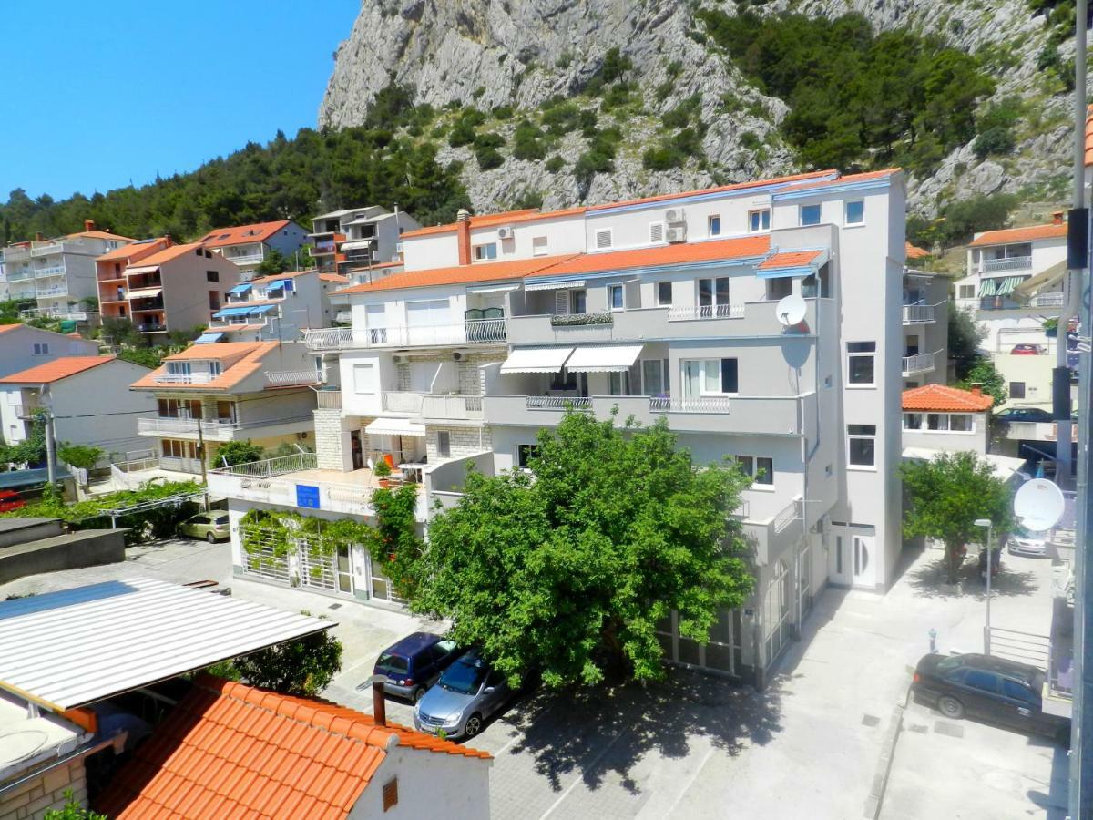 Apartment Ela Omiš Zewnętrze zdjęcie